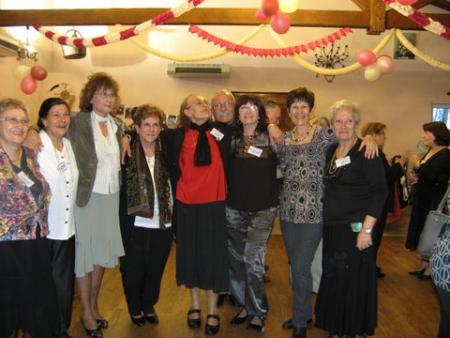 A qu'elles sont jolies les filles de mon pays...